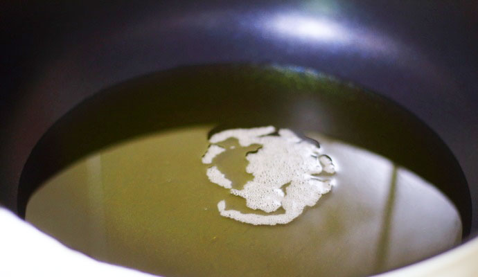 电热锅炸元宵 电热锅炸元宵